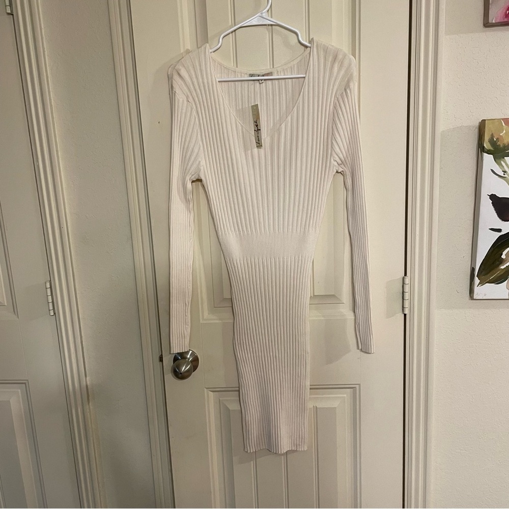 Love Squared - Long Sleeve BodyCon Tube Dress - Size Large - Color : Champagne